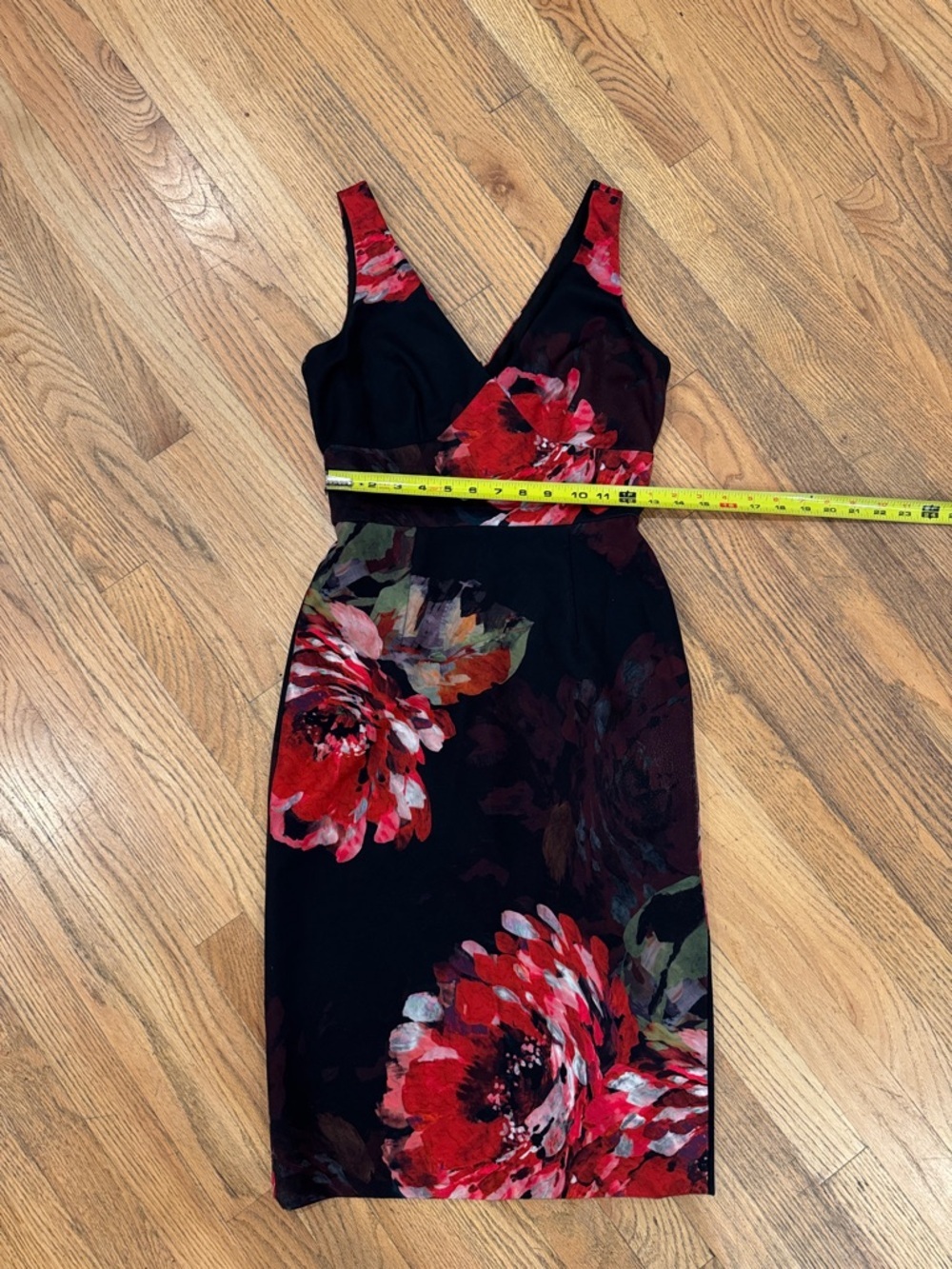 Trina Turk Black Midi Dress with Red Floral Print - Picture 7 of 9